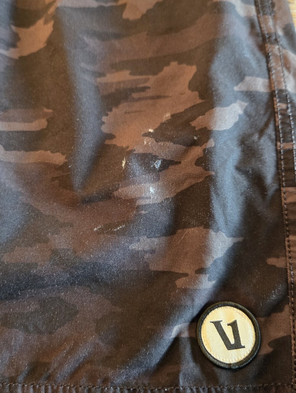 Vuori Shorts  Lined Black Camo Quick Dry Lightweight Size XLarge - Picture 7 of 15